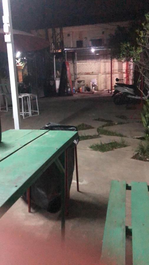 Vernice Backpacker Hostel Vientiane Eksteriør billede