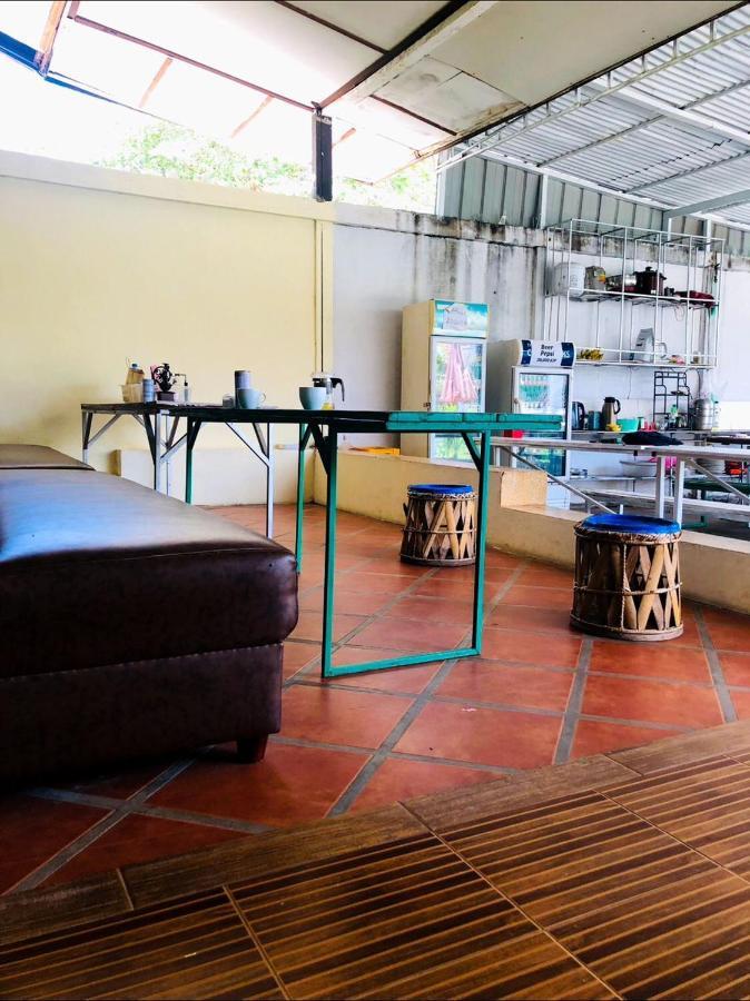 Vernice Backpacker Hostel Vientiane Eksteriør billede
